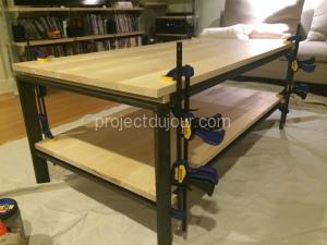 DIY steel and maple coffee table - Testing the spacing between slabs and frame