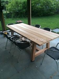 DIY outdoor wood dining table