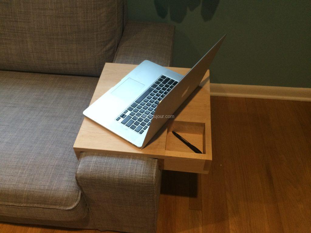 Arm rest table with 15" laptop